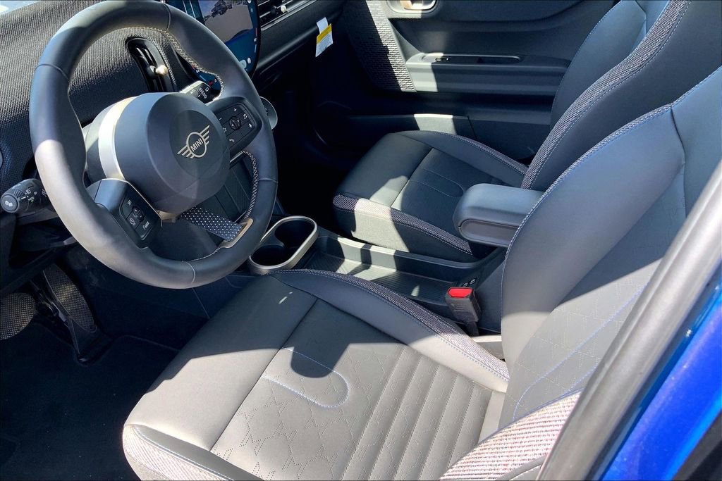 Certified 2025 MINI Cooper S image 18