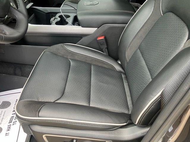 New 2026 RAM 1500 Laramie w/ Sport Appearance Package AWD/4WD image 13