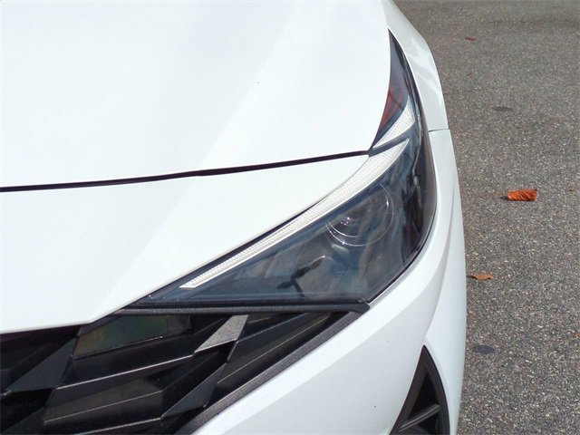 Certified 2023 Hyundai Elantra Blue image 10