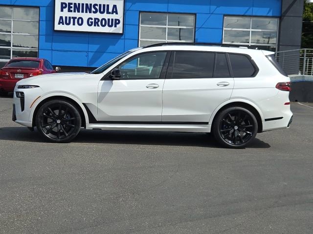 Used 2023 BMW X7 M60i w/ Executive Package AWD/4WD image 6