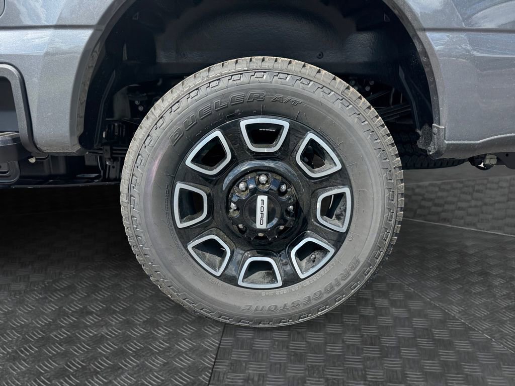 New 2026 Ford F350 Platinum image 17