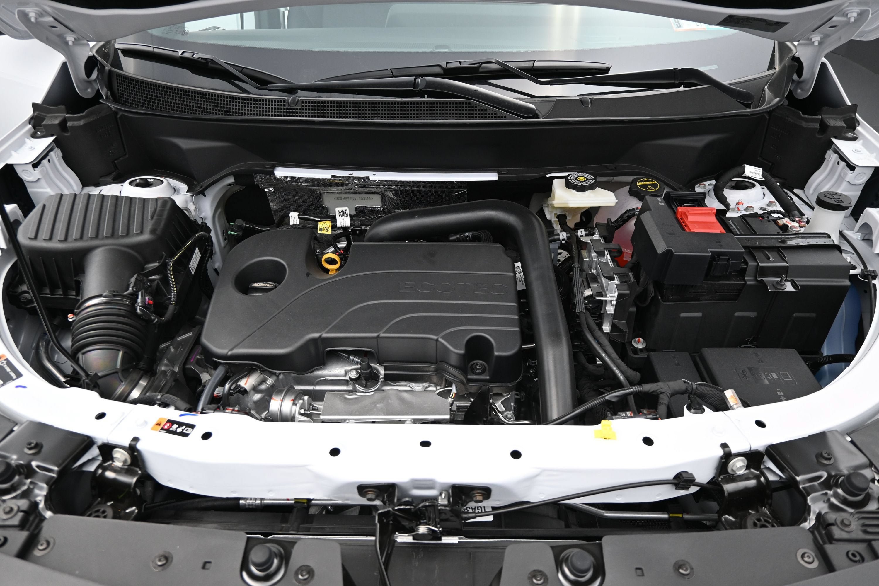 New 2027 Chevrolet Equinox LT w/ Convenience Package II FWD image 36