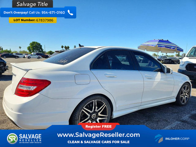 Used 2013 Mercedes-Benz C 250 Sedan image 4