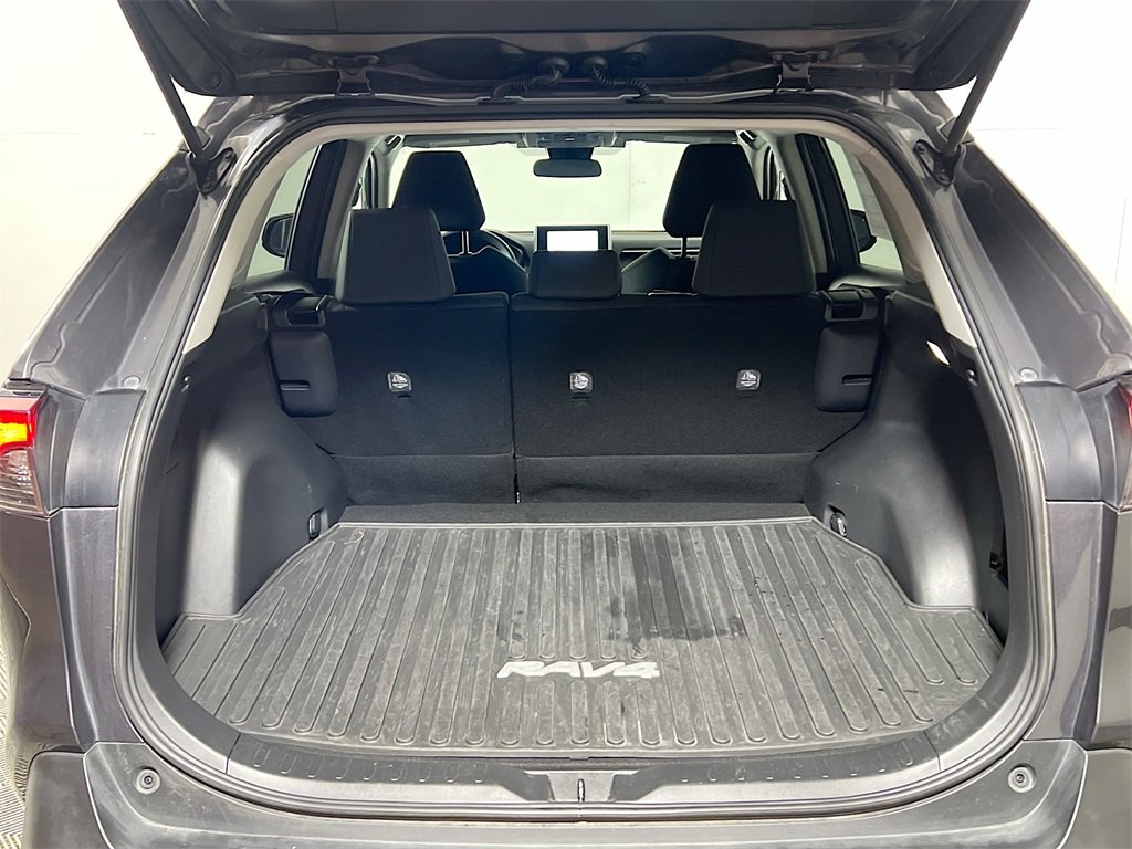 Certified 2025 Toyota RAV4 LE image 23