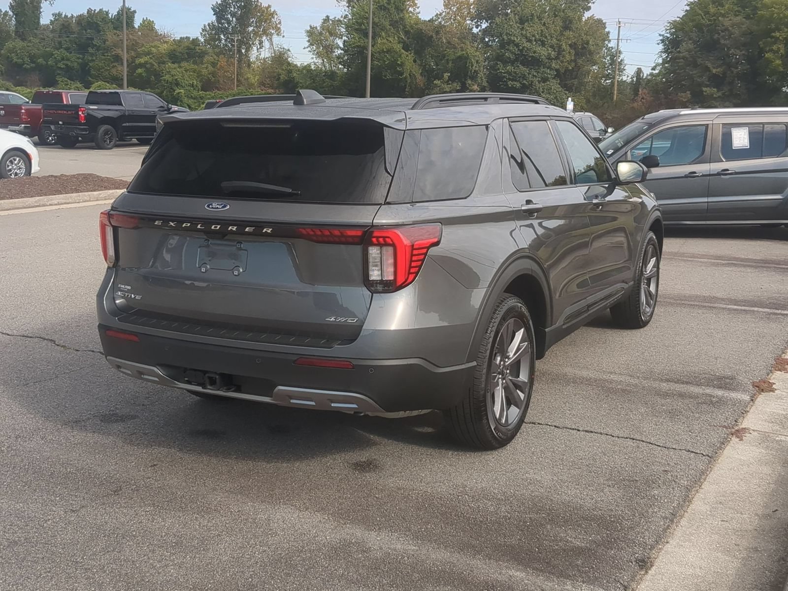 New 2026 Ford Explorer Active w/ Active Comfort Package AWD/4WD image 3