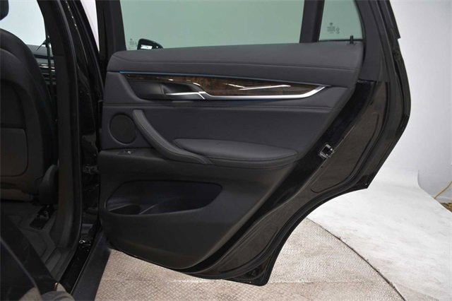 Used 2019 BMW X6 sDrive35i w/ Convenience Package image 16