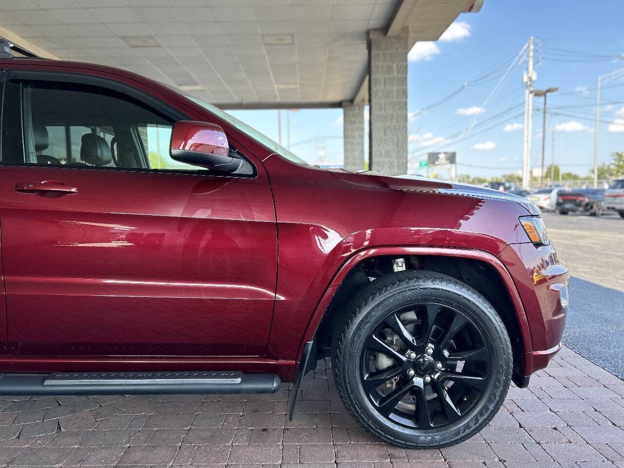 Used 2019 Jeep Grand Cherokee Altitude AWD/4WD image 19