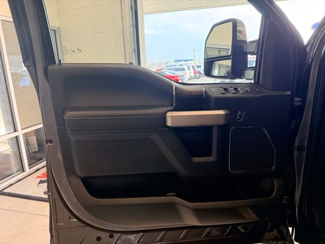 Used 2022 Ford F250 Lariat w/ Chrome Package image 14