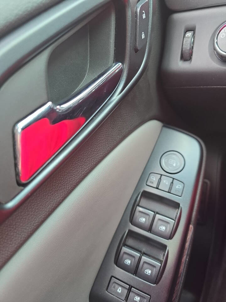 Used 2015 Chevrolet Tahoe LT image 40