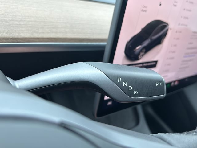 Used 2024 Tesla Model Y Long Range AWD/4WD image 22