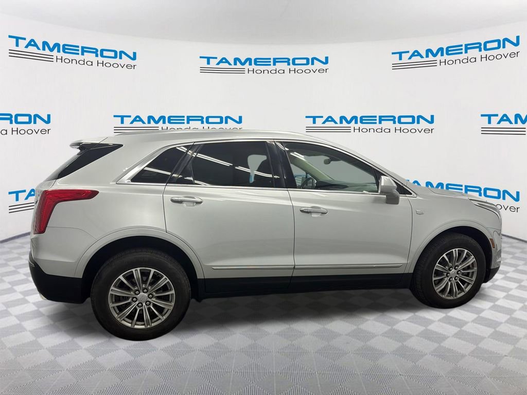 Used 2018 Cadillac XT5 Luxury w/ Driver Awareness Package image 6