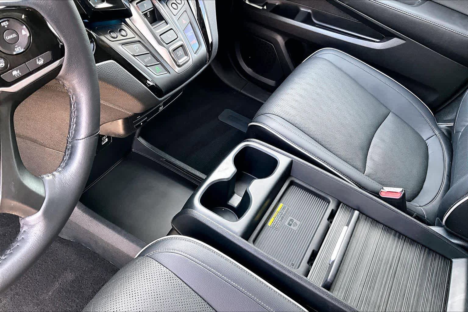 Used 2023 Honda Odyssey Elite image 15
