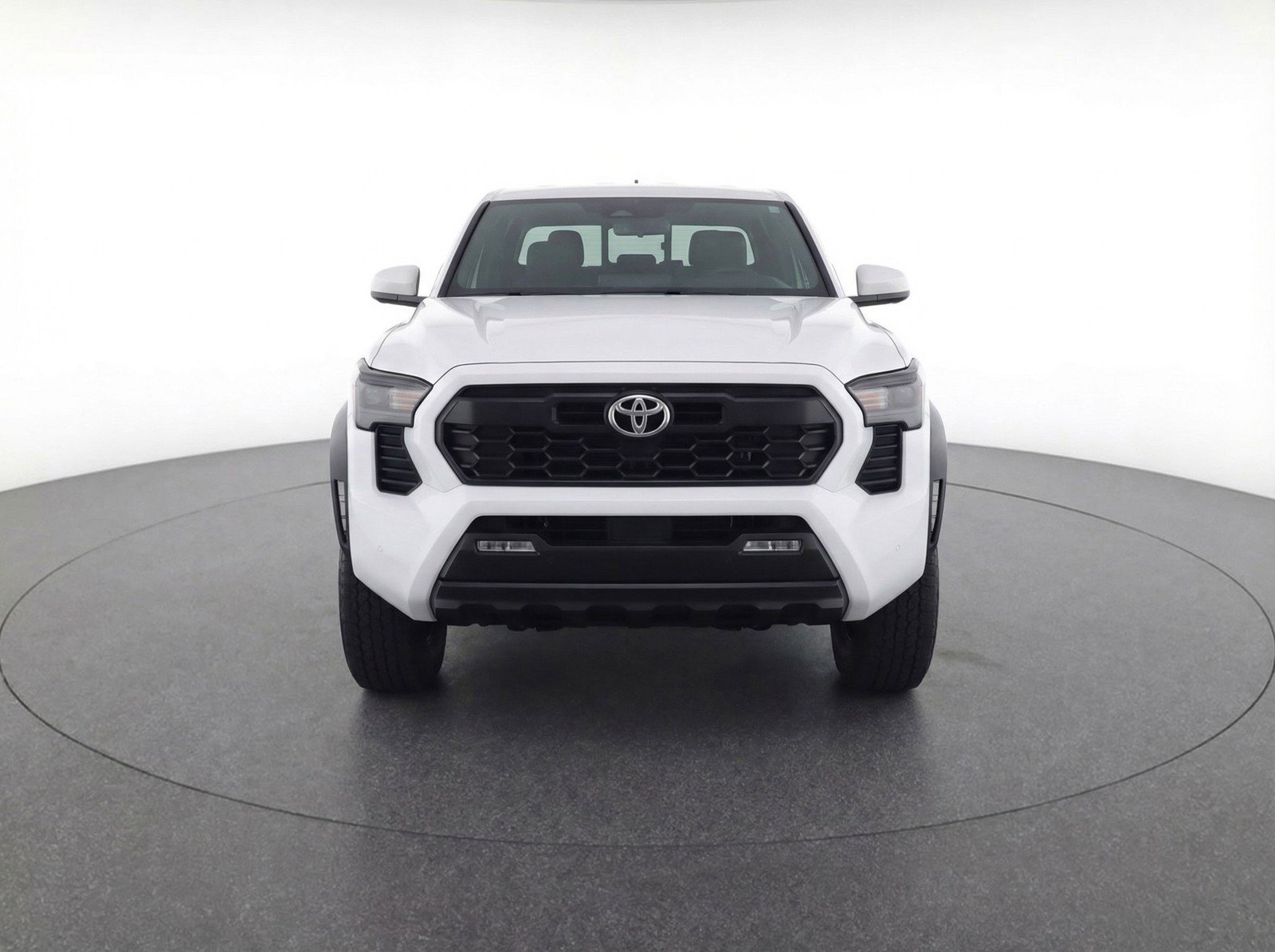 Used 2025 Toyota Tacoma TRD Off-Road image 2