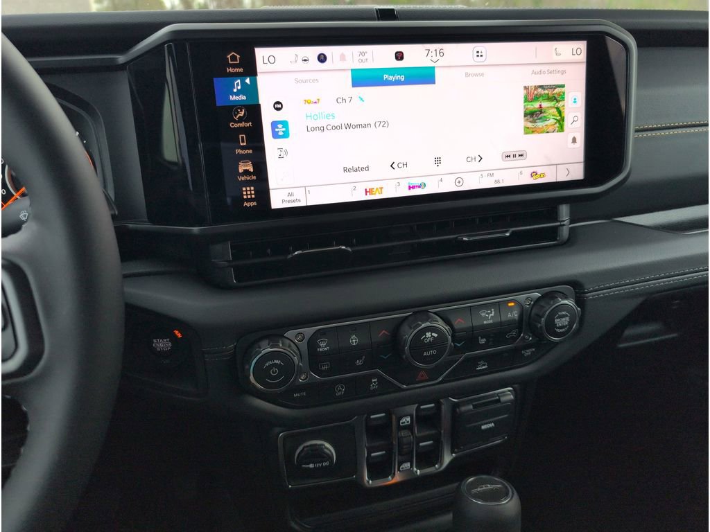 New 2026 Jeep Gladiator Sport image 13