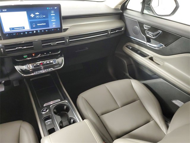 Used 2024 Lincoln Corsair FWD image 17