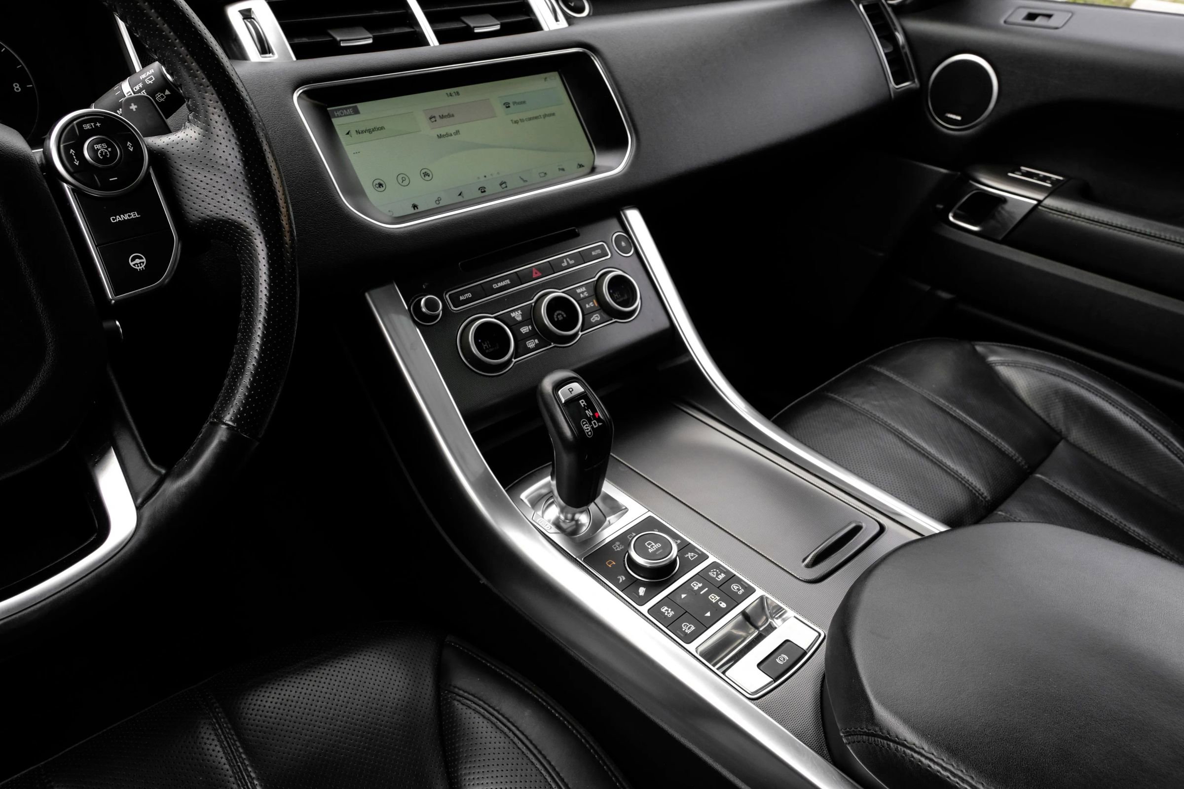 Used 2017 Land Rover Range Rover Sport image 26