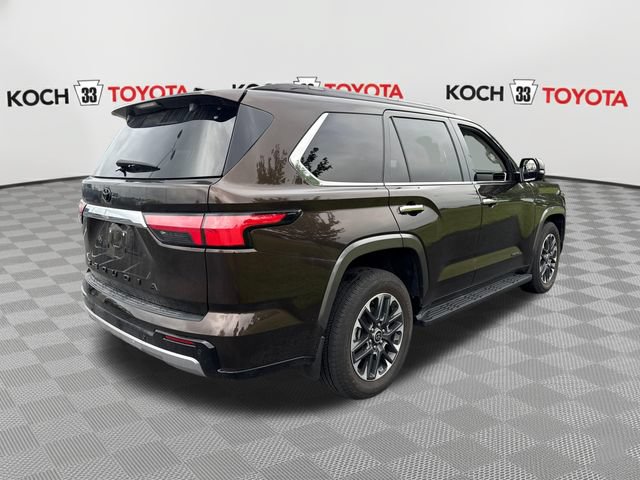 Used 2023 Toyota Sequoia Limited w/ Tow Technology Package AWD/4WD image 8