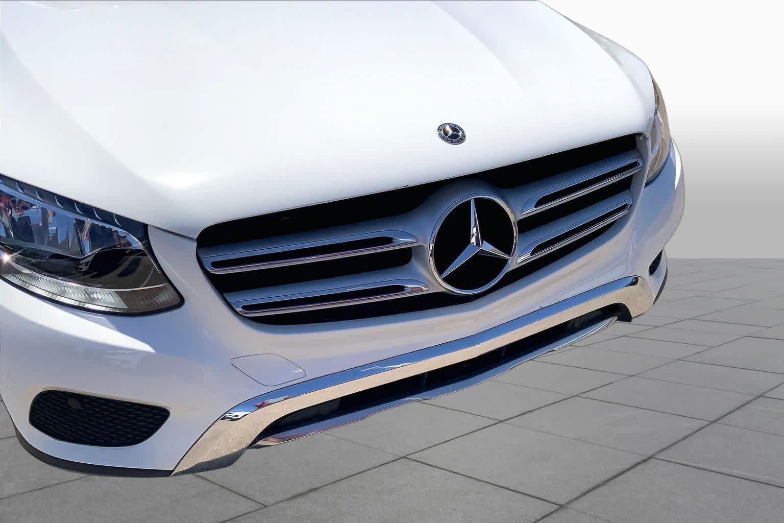 Used 2018 Mercedes-Benz GLC 300 4MATIC image 29