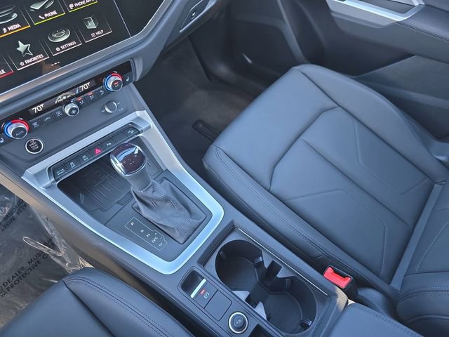 Used 2025 Audi Q3 2.0T Premium w/ Convenience Package AWD/4WD image 28