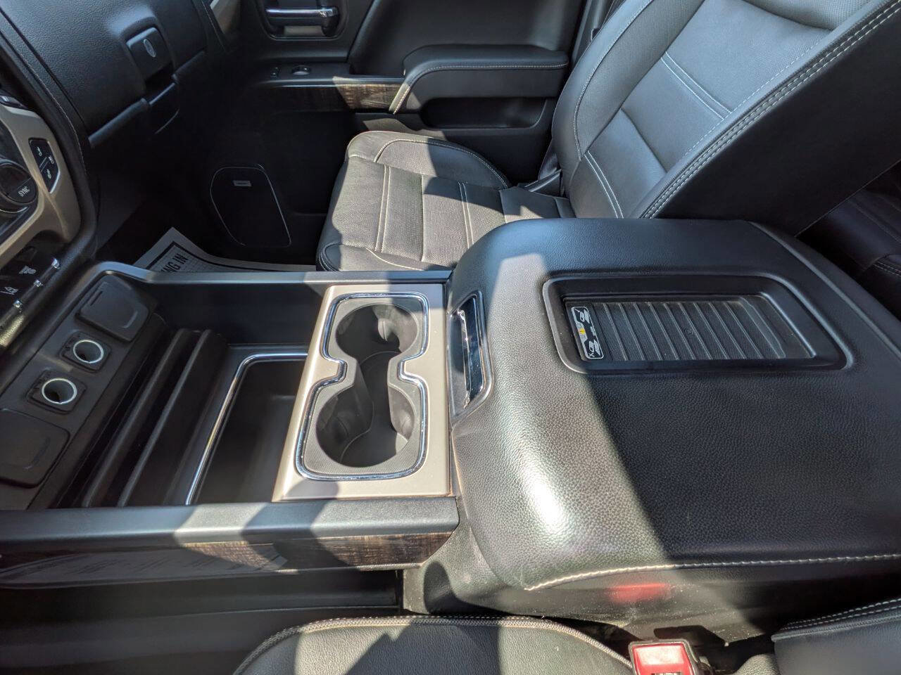 Used 2016 GMC Sierra 3500 Denali image 16