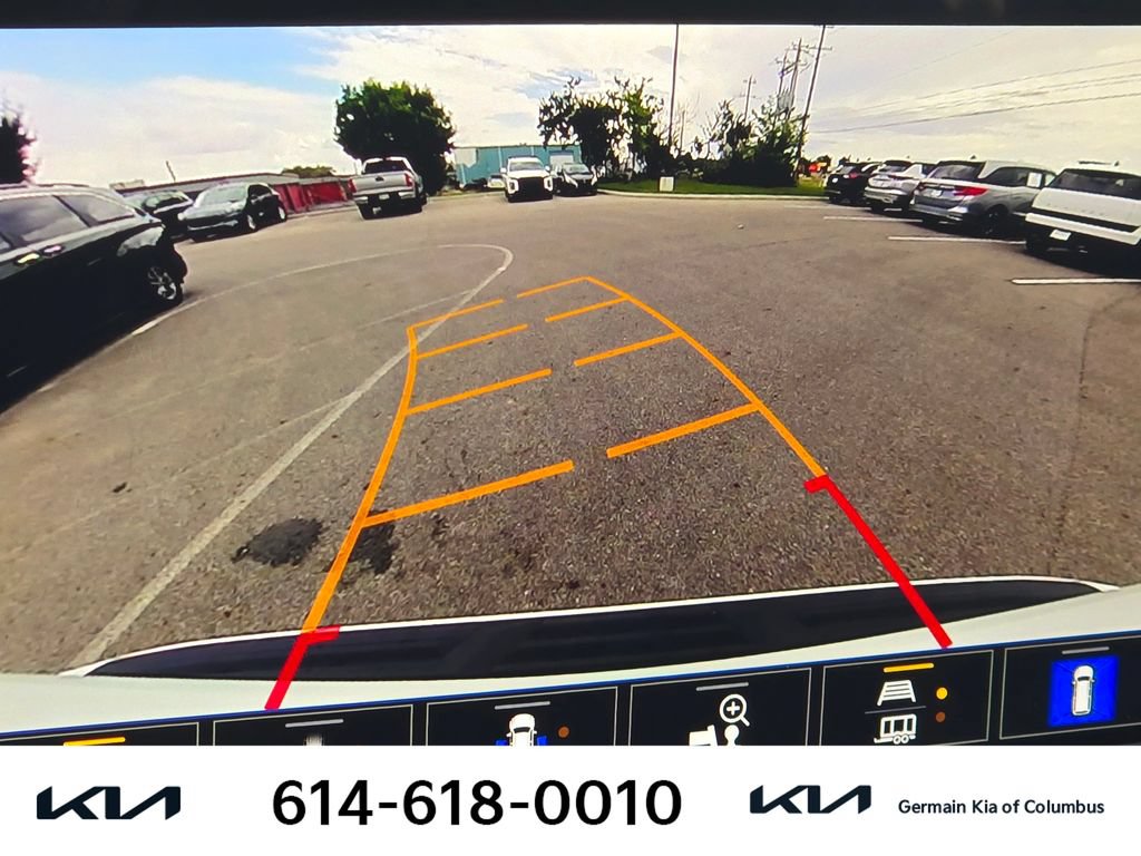 Used 2021 Chevrolet Tahoe RST w/ Luxury Package AWD/4WD image 30