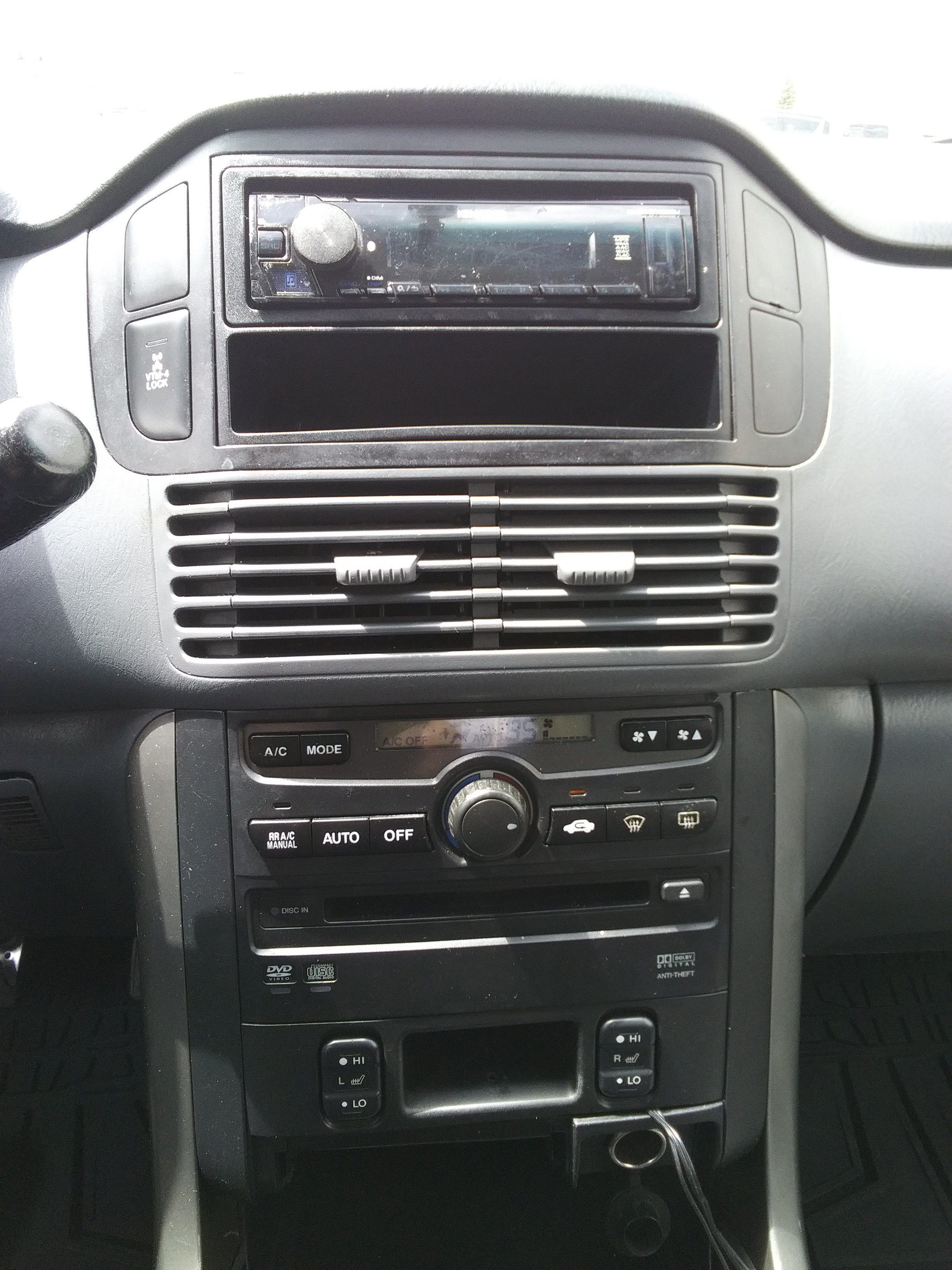 Used 2004 Honda Pilot EX image 15