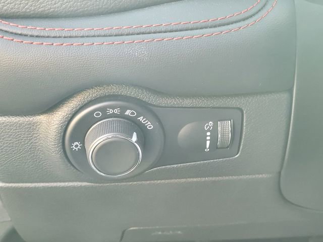 Used 2025 Dodge Durango GT image 26