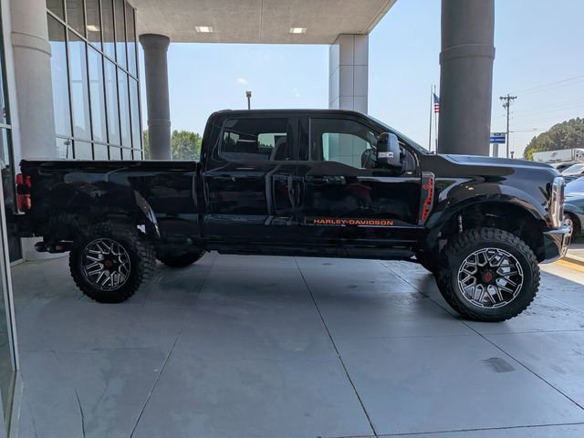 Used 2024 Ford F250 Lariat w/ Lariat Ultimate Package AWD/4WD image 3