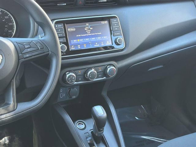 Used 2025 Nissan Kicks Play S image 10