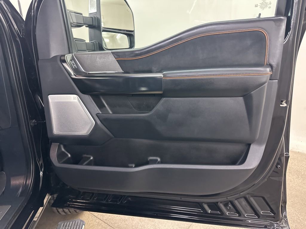 Used 2024 Ford F250 Platinum image 19