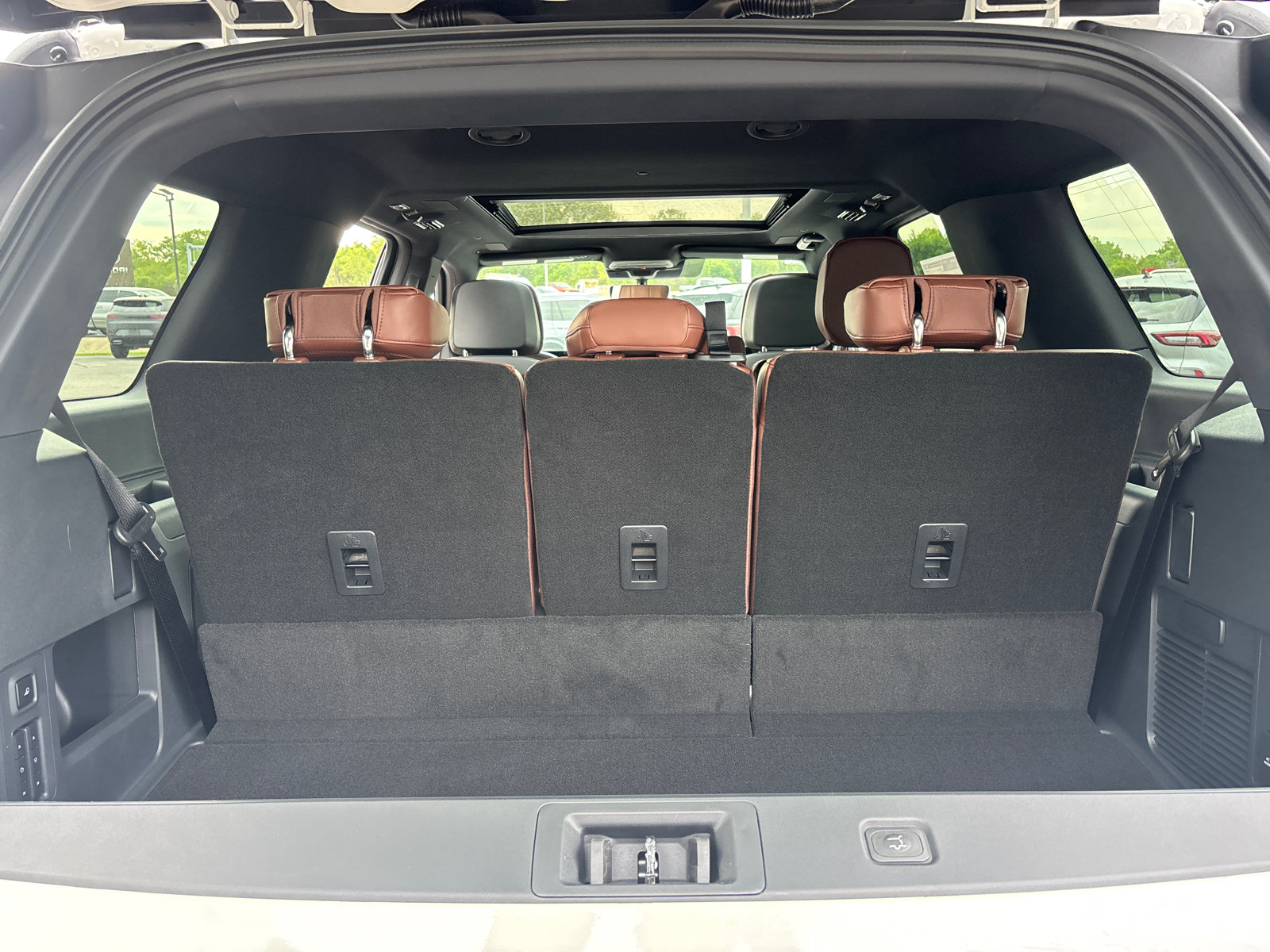 New 2026 Lincoln Navigator Reserve AWD/4WD image 9