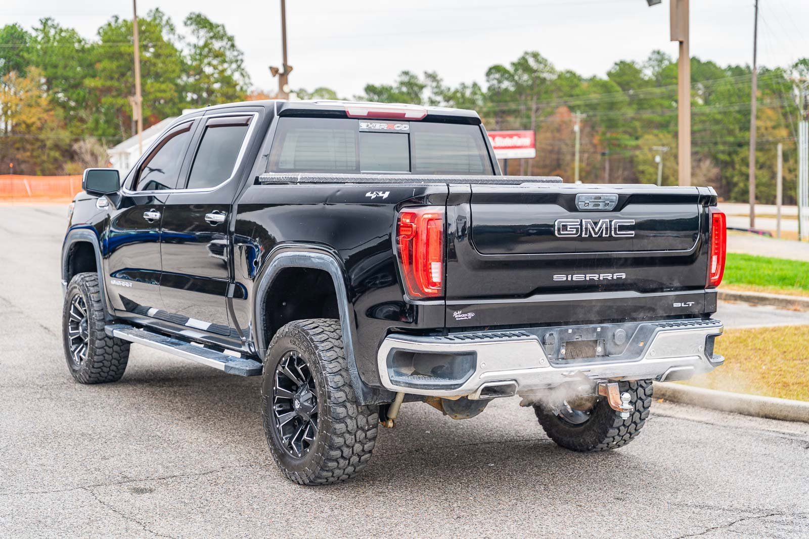 Used 2019 GMC Sierra 1500 SLT w/ SLT Premium Plus Package image 5