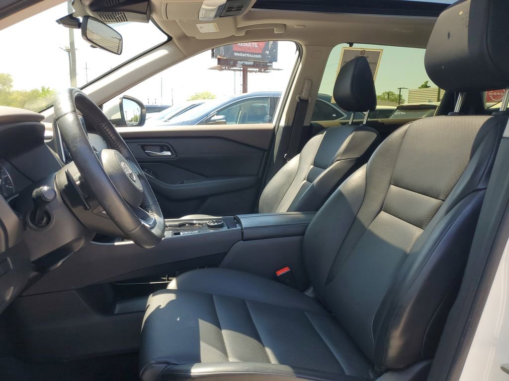 Used 2023 Nissan Rogue SV w/ SV Premium B Package AWD/4WD image 19