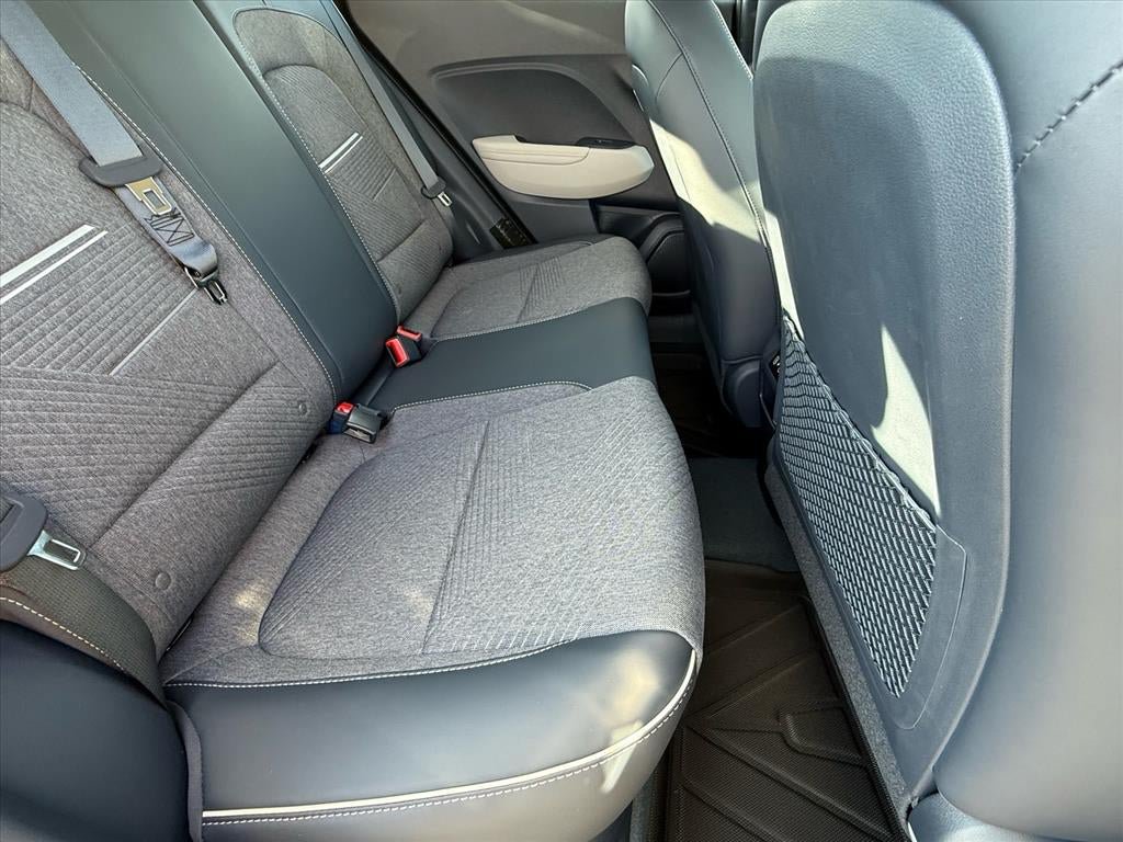 Used 2026 Hyundai Venue SEL FWD image 11