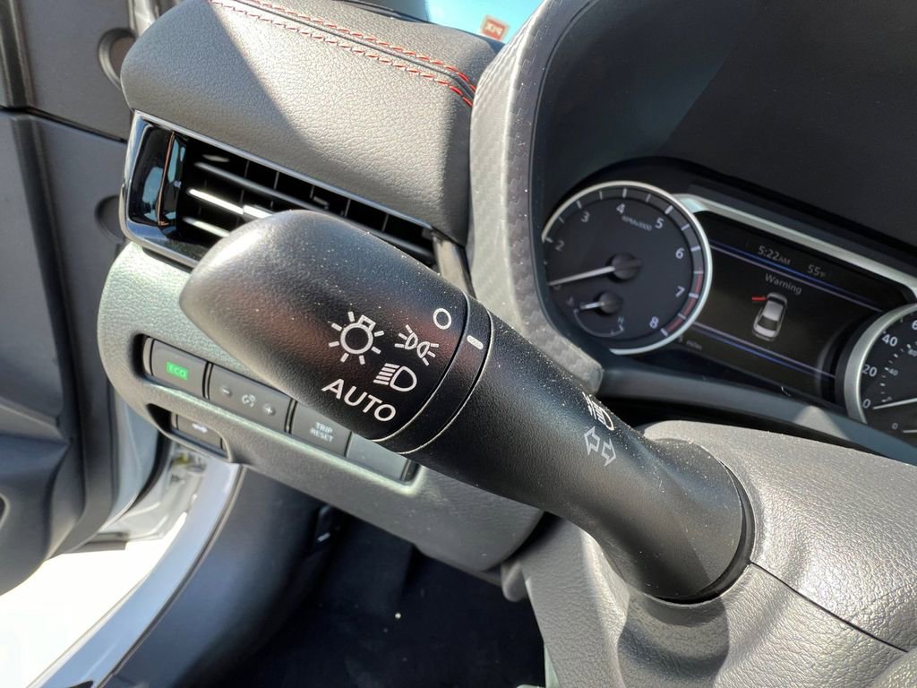 Certified 2025 Nissan Sentra SR image 16