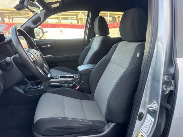 Used 2021 Toyota Tacoma TRD Sport AWD/4WD image 26