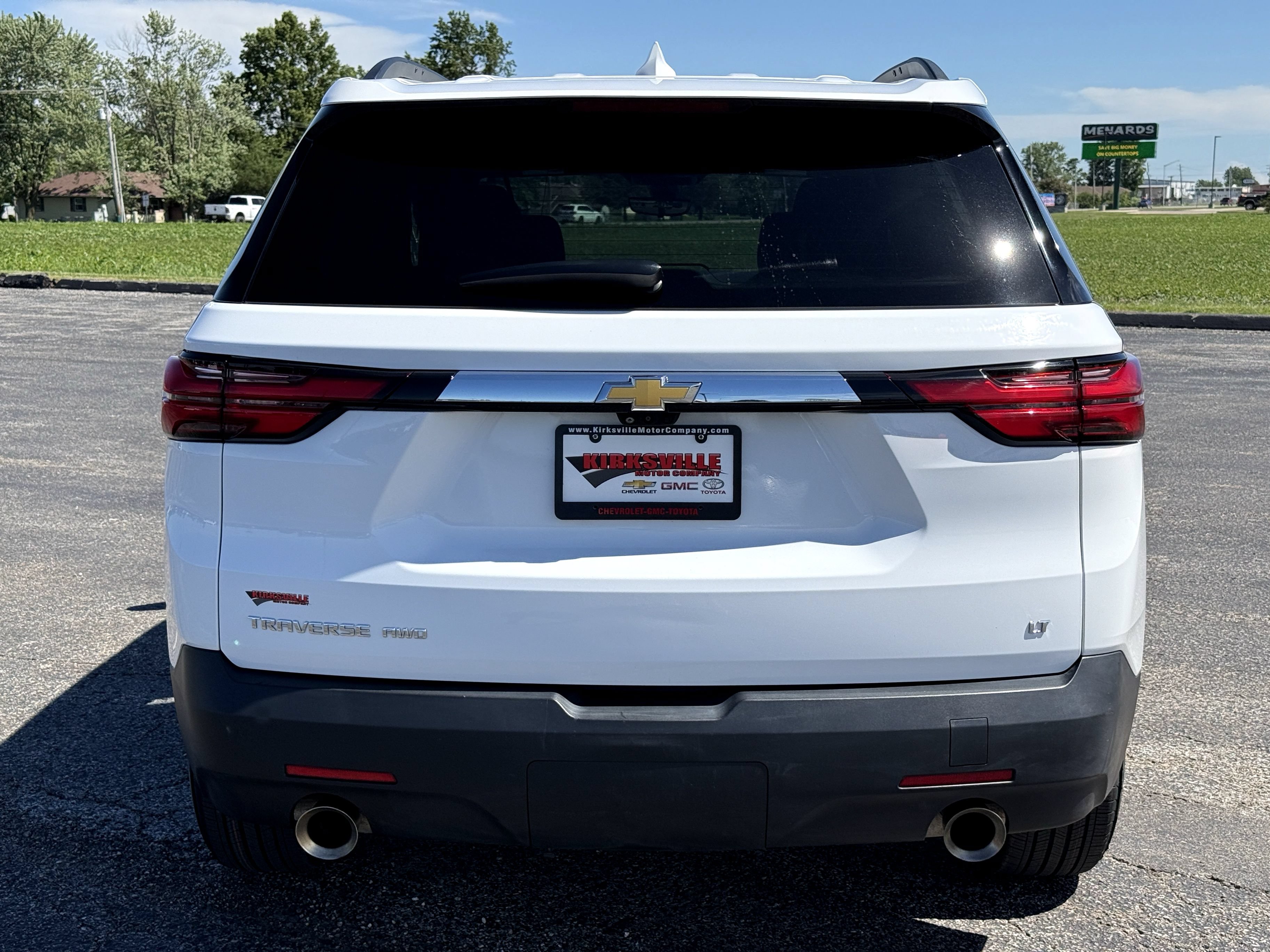 Certified 2023 Chevrolet Traverse LT w/ Rear Camera Mirror Package AWD/4WD image 5