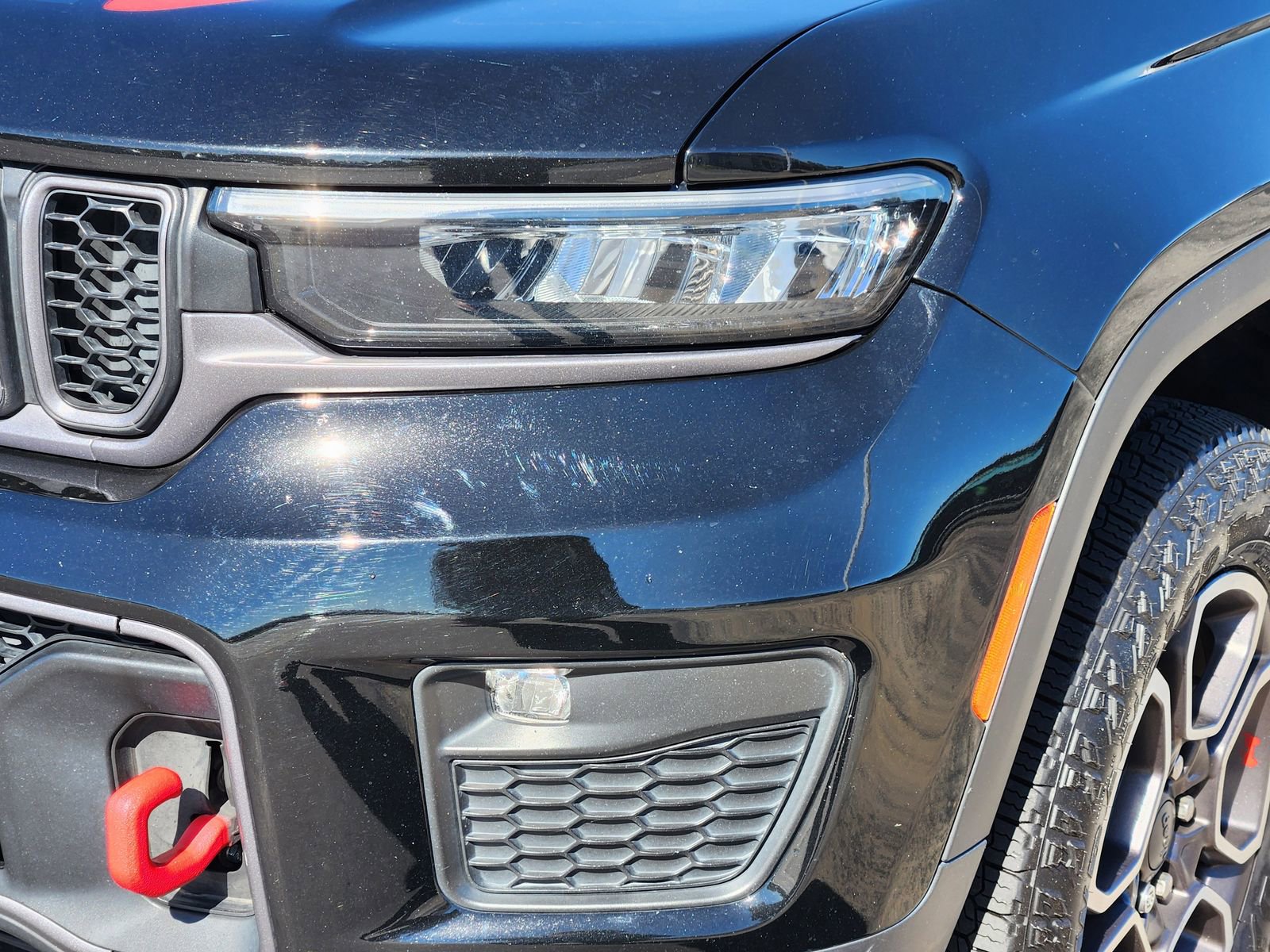 Used 2022 Jeep Grand Cherokee Trailhawk image 11