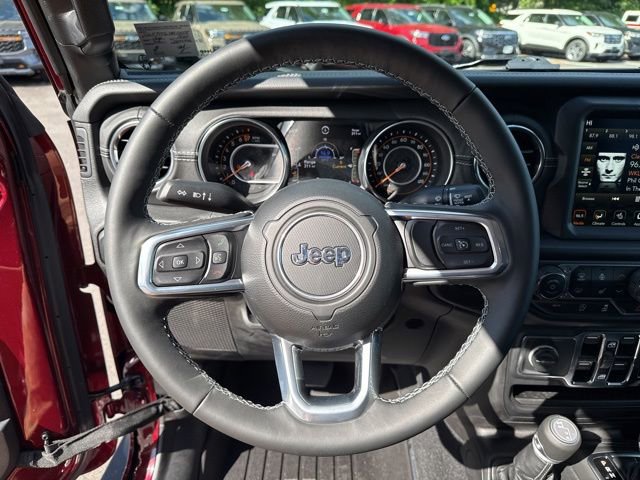 Used 2022 Jeep Gladiator Overland w/ Popular Equipment Package AWD/4WD image 13