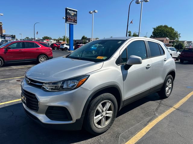 Used 2020 Chevrolet Trax LS w/ Tint and Cruise Package AWD/4WD image 2