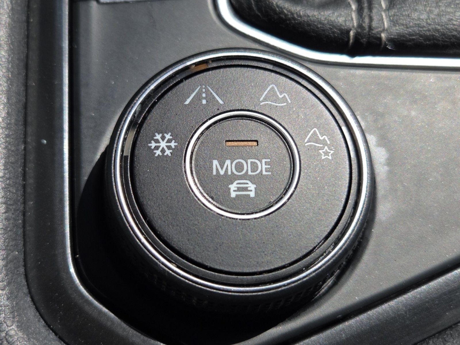 Used 2022 Volkswagen Tiguan SE R-Line AWD/4WD image 8