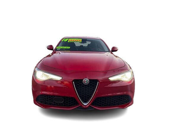 Used 2017 Alfa Romeo Giulia w/ Sport Appearance Package image 1