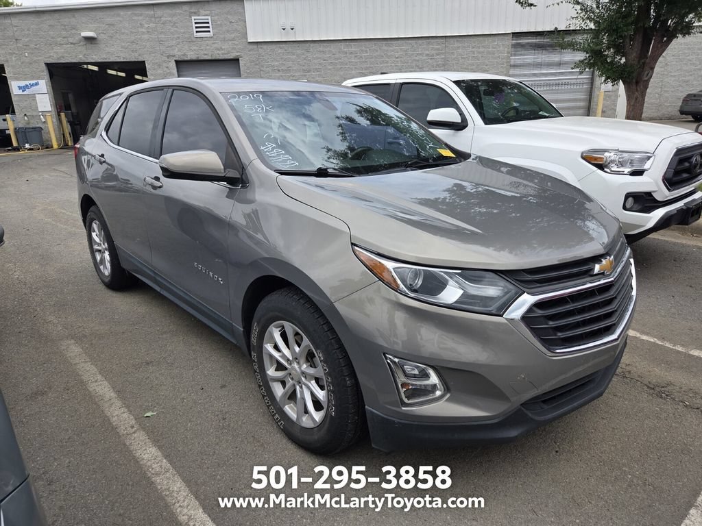 Used 2019 Chevrolet Equinox LT FWD image 3