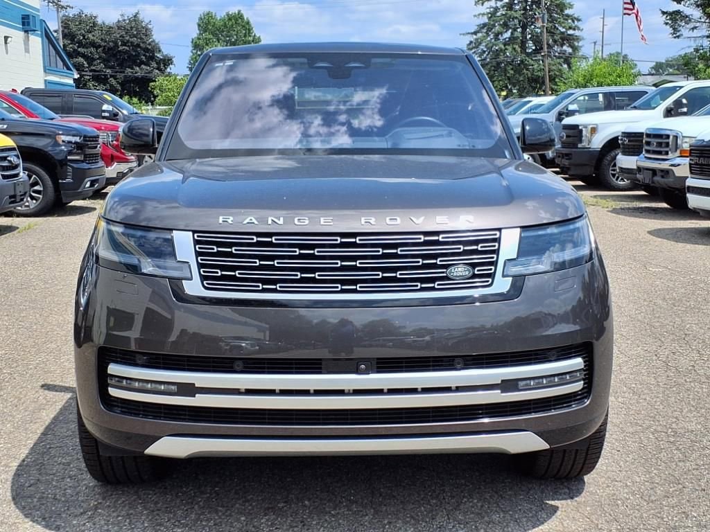 Used 2023 Land Rover Range Rover First Edition AWD/4WD image 8