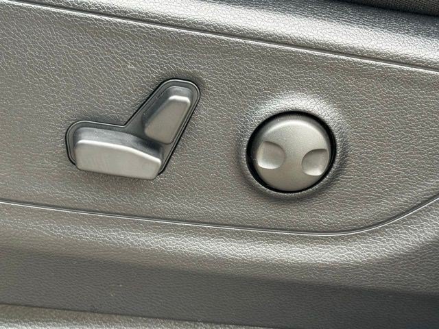 New 2026 RAM 1500 Big Horn w/ Night Edition AWD/4WD image 11