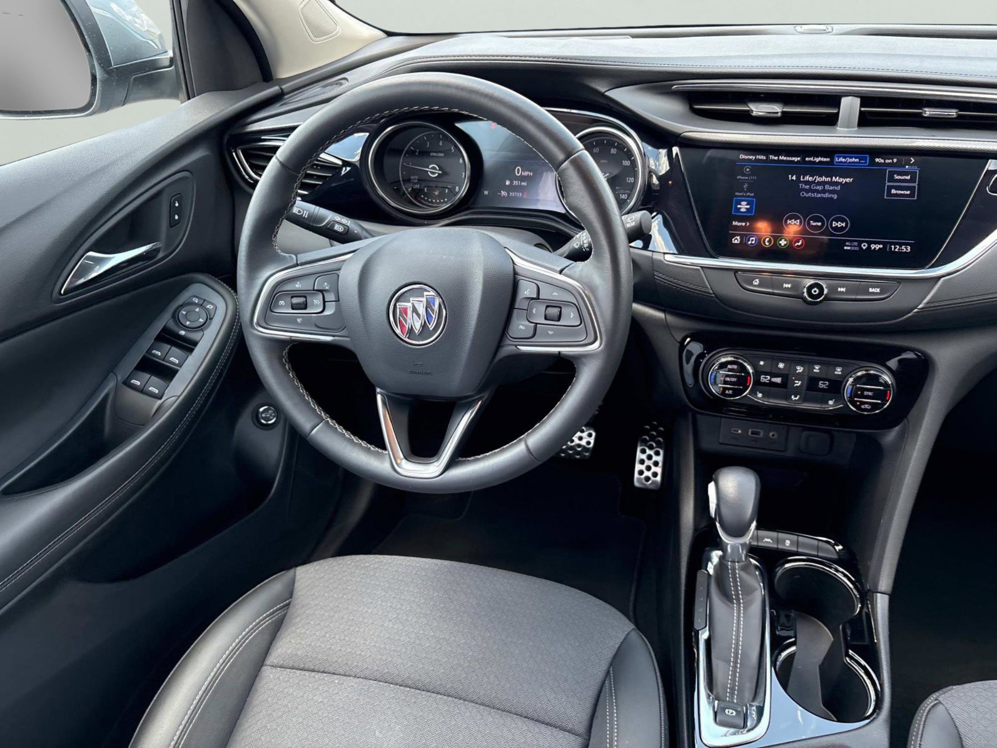 Used 2023 Buick Encore GX Select w/ Sport Touring Package image 18