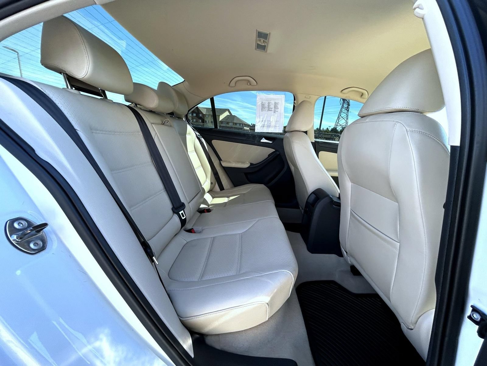 Used 2014 Volkswagen Jetta SE FWD image 18
