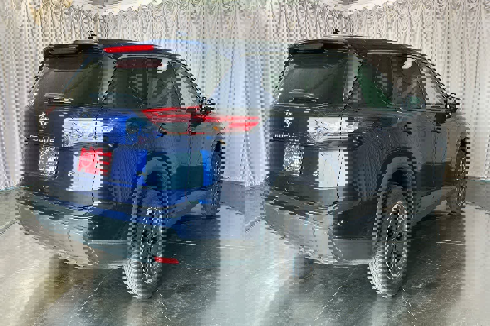 Certified 2024 Nissan Rogue SV image 3