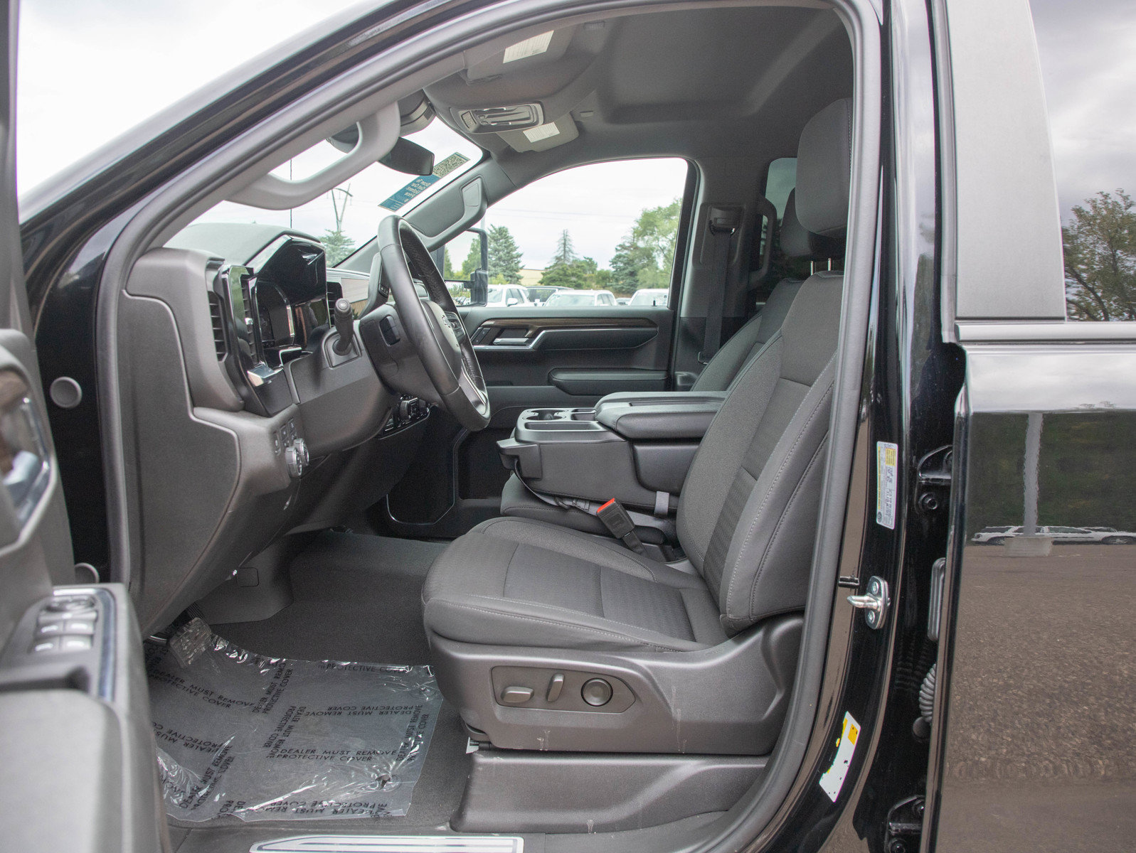 Used 2024 Chevrolet Silverado 1500 RST w/ Rally Edition AWD/4WD image 23