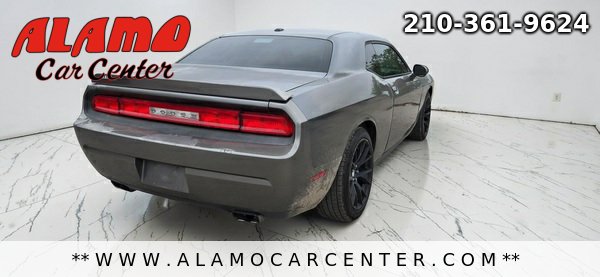 Used 2012 Dodge Challenger SXT RWD image 5